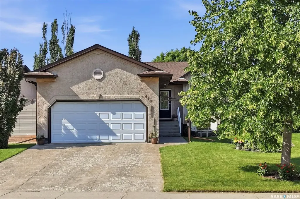 418 Bayfield Crescent Saskatoon SK S7V 1E6