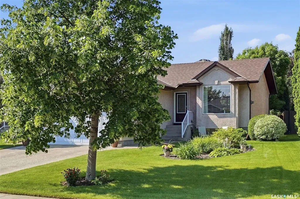 418 Bayfield Crescent Saskatoon SK S7V 1E6