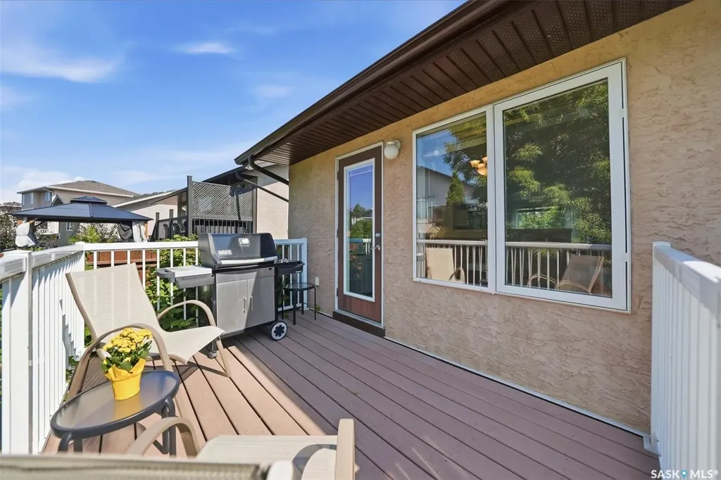 418 Bayfield Crescent Saskatoon SK S7V 1E6