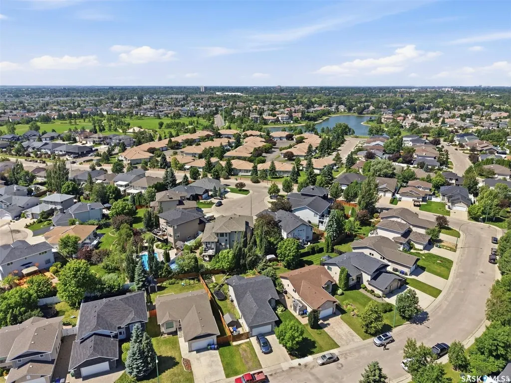 418 Bayfield Crescent Saskatoon SK S7V 1E6