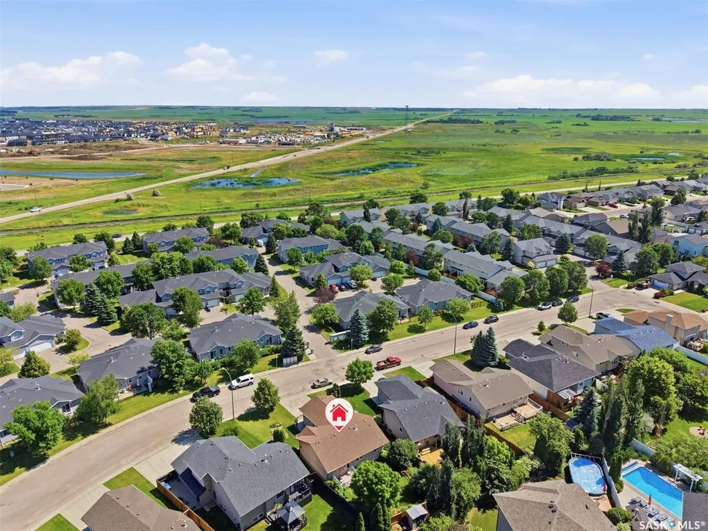 418 Bayfield Crescent Saskatoon SK S7V 1E6