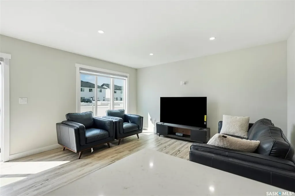 210 Schmeiser Bend Saskatoon SK S7V 1P7