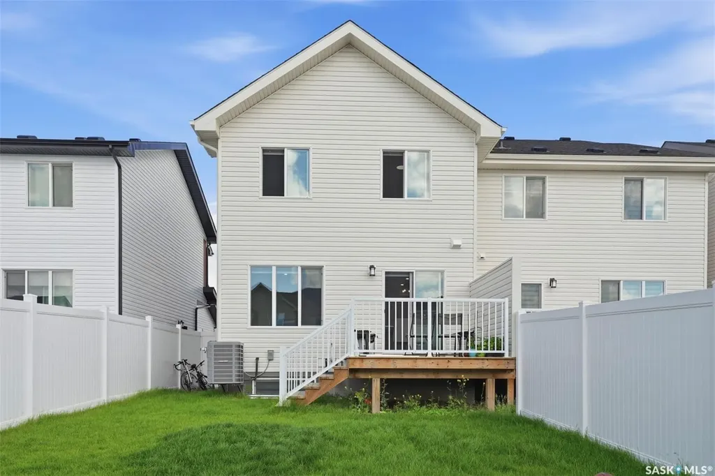 210 Schmeiser Bend Saskatoon SK S7V 1P7