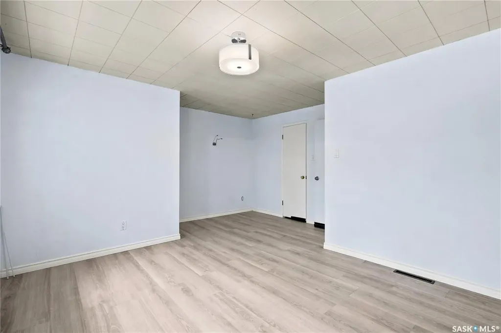 4240 8th Avenue Regina SK S4T 0T7