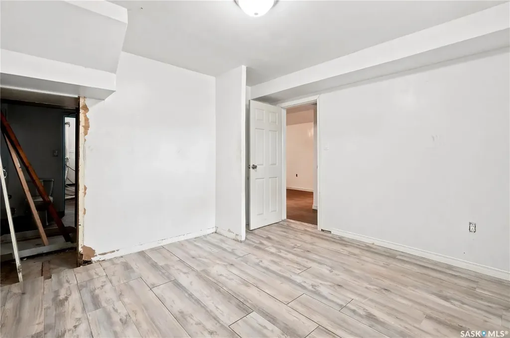 4240 8th Avenue Regina SK S4T 0T7