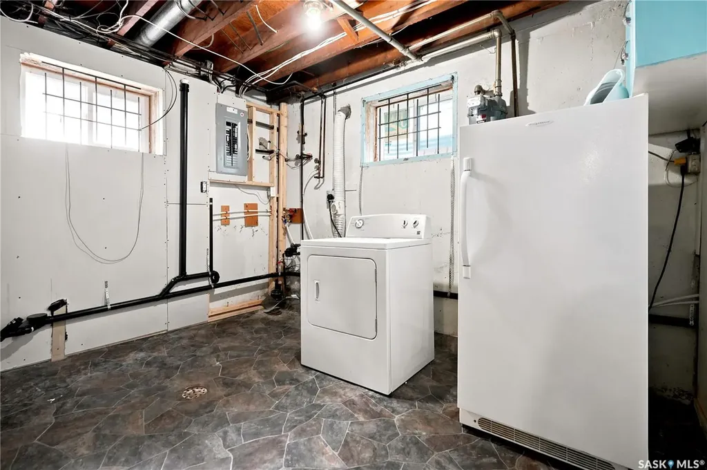 4240 8th Avenue Regina SK S4T 0T7