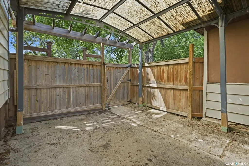 4240 8th Avenue Regina SK S4T 0T7