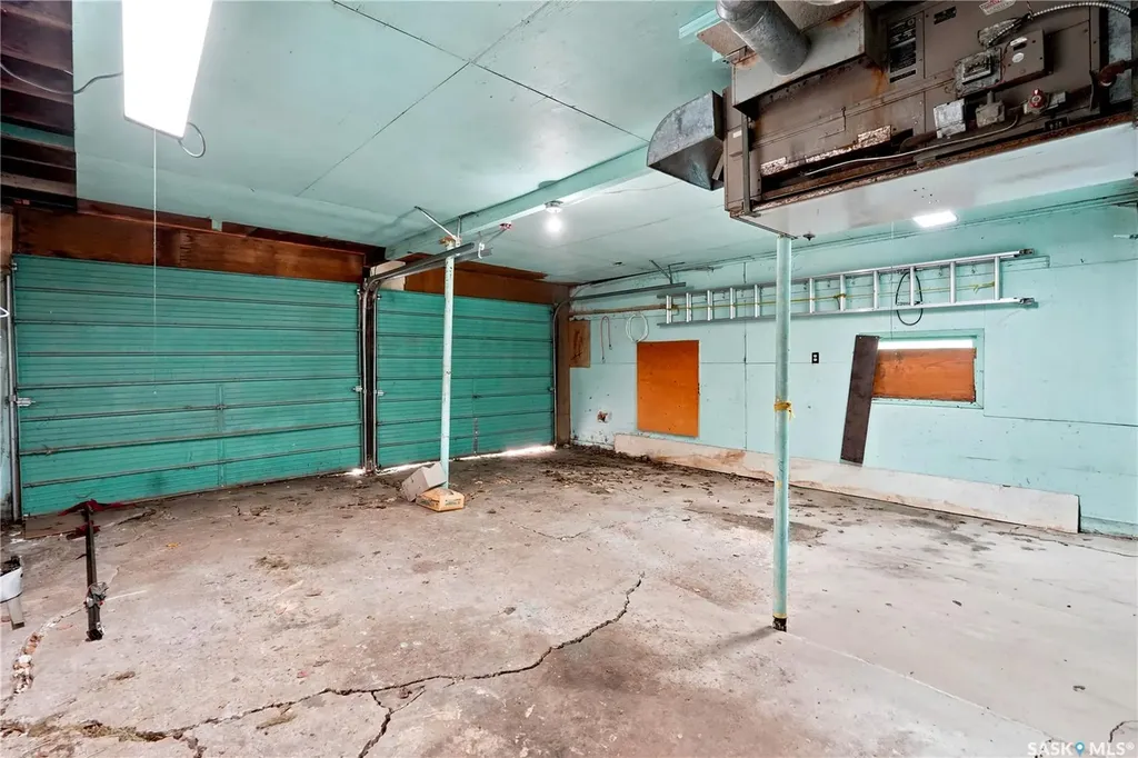4240 8th Avenue Regina SK S4T 0T7