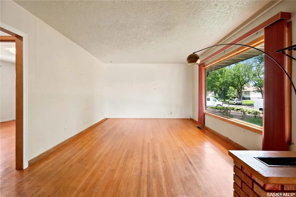 4240 8th Avenue Regina SK S4T 0T7