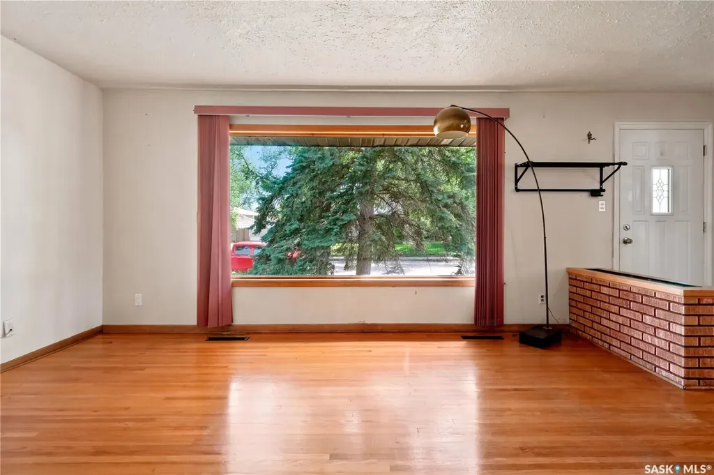 4240 8th Avenue Regina SK S4T 0T7