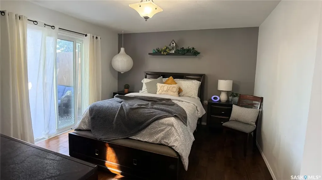 709 Prospect Avenue Oxbow SK S0C 2B0
