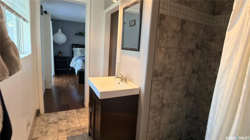 709 Prospect Avenue Oxbow SK S0C 2B0