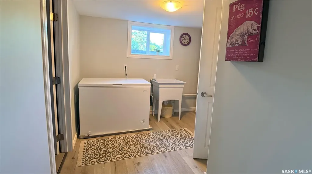 709 Prospect Avenue Oxbow SK S0C 2B0