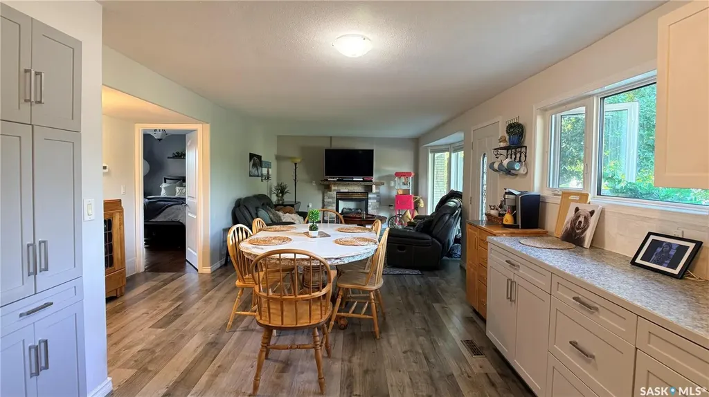 709 Prospect Avenue Oxbow SK S0C 2B0