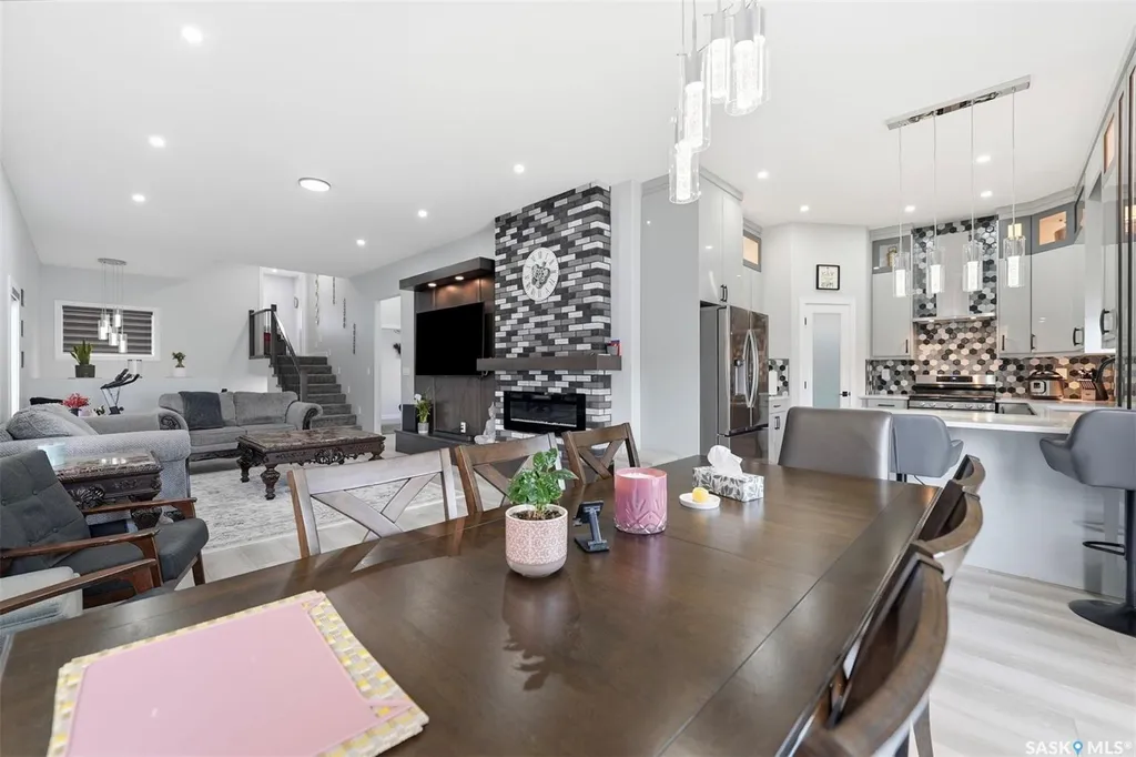 411 Schmeiser Bend Saskatoon SK S7N 2P3