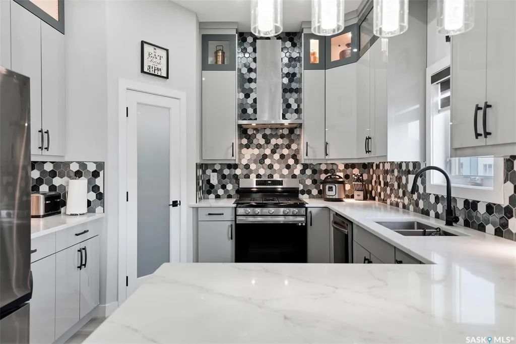 411 Schmeiser Bend Saskatoon SK S7N 2P3