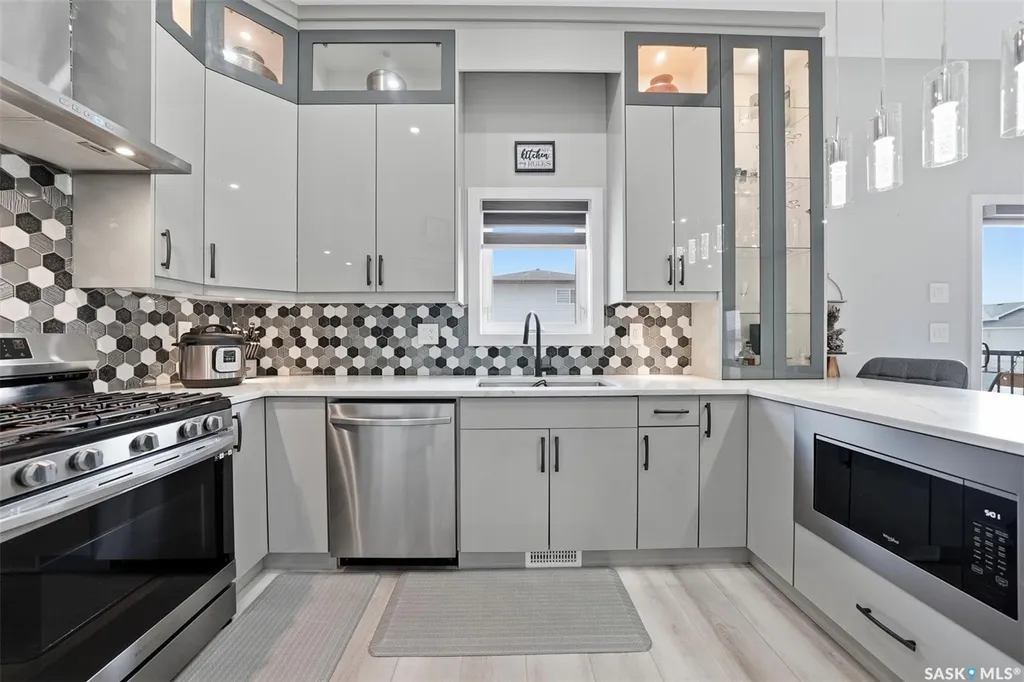 411 Schmeiser Bend Saskatoon SK S7N 2P3