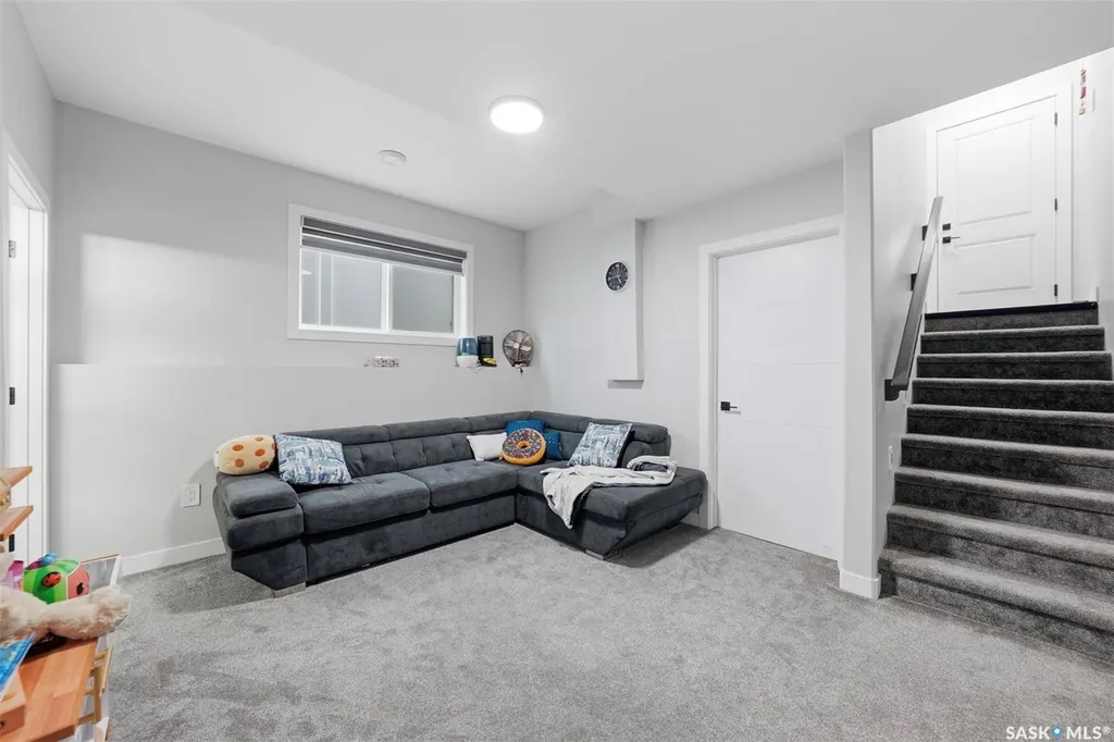 411 Schmeiser Bend Saskatoon SK S7N 2P3