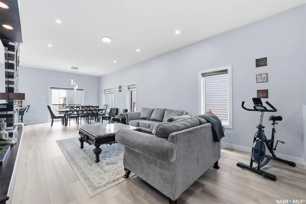 411 Schmeiser Bend Saskatoon SK S7N 2P3