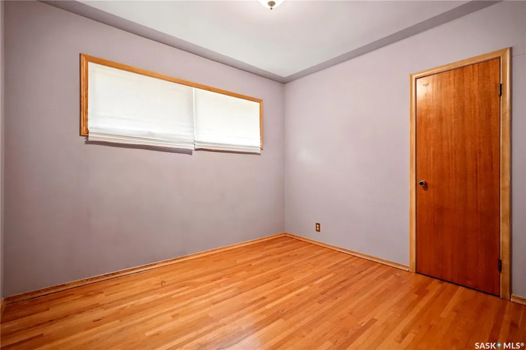 619 Murray Avenue E Regina SK S4N 1K1