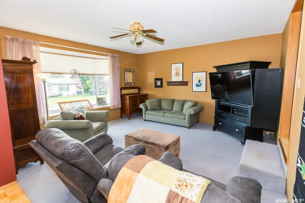 729 Saskatchewan Avenue Kerrobert SK S0L 1R0