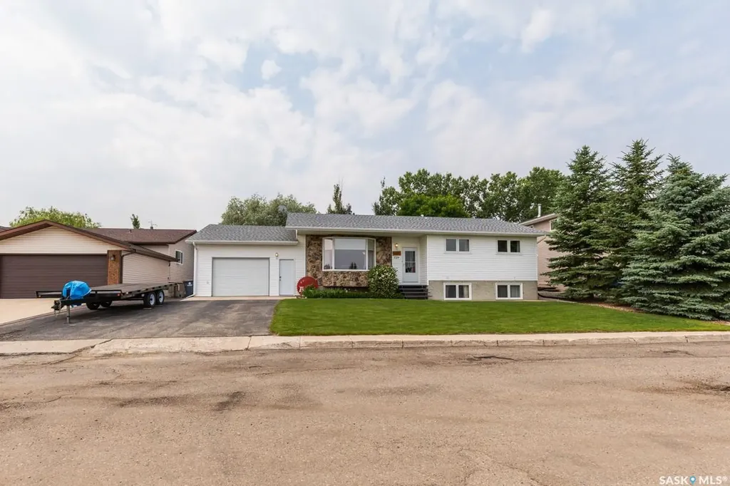 729 Saskatchewan Avenue Kerrobert SK S0L 1R0