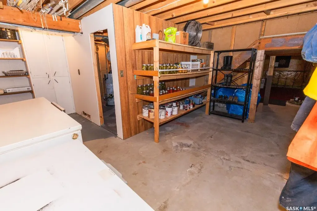 729 Saskatchewan Avenue Kerrobert SK S0L 1R0