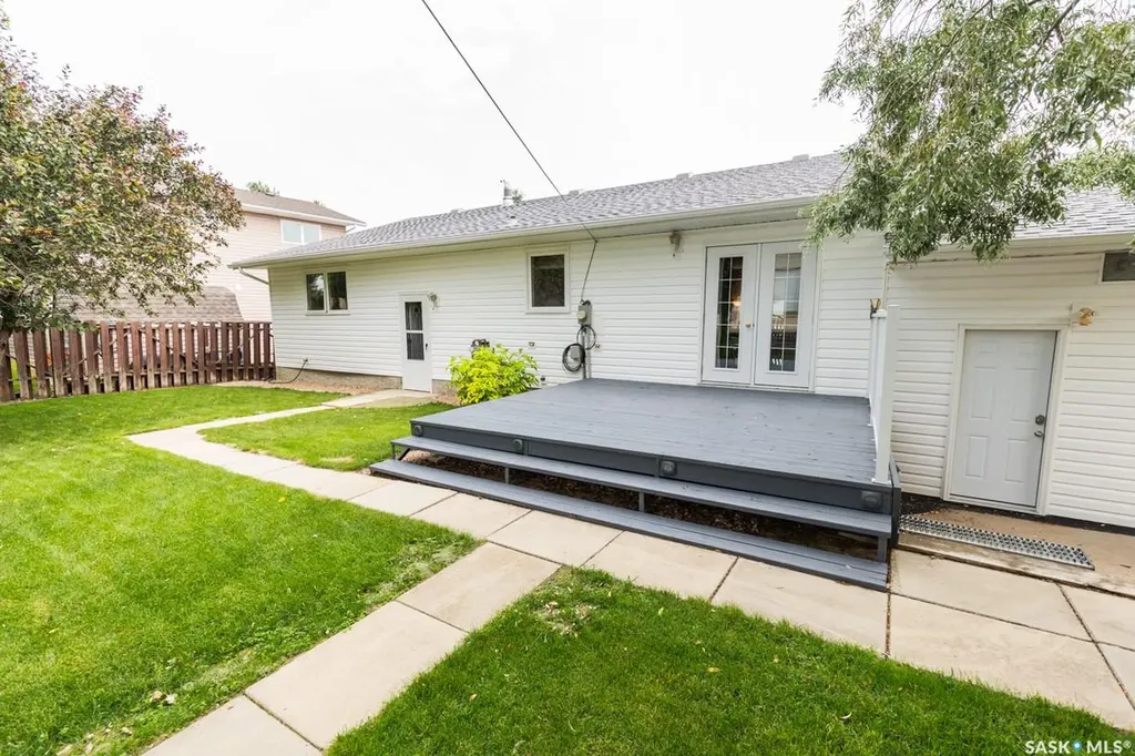 729 Saskatchewan Avenue Kerrobert SK S0L 1R0