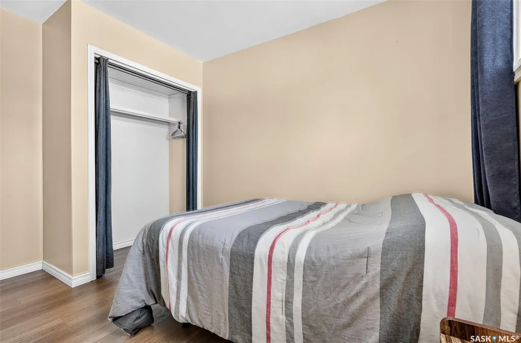 1311 Stadacona Street W Moose Jaw SK S6H 6L4