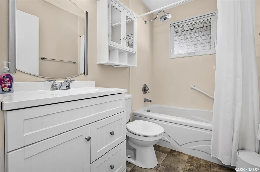 1311 Stadacona Street W Moose Jaw SK S6H 6L4