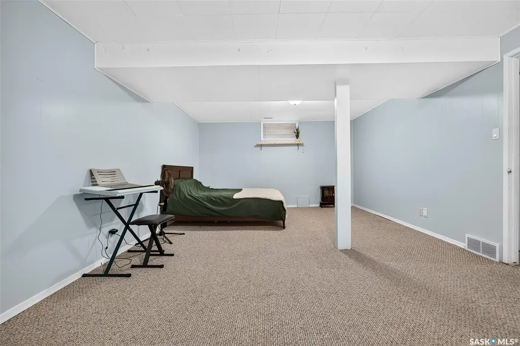 1311 Stadacona Street W Moose Jaw SK S6H 6L4
