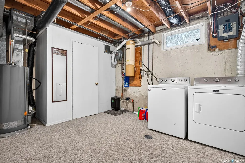 1311 Stadacona Street W Moose Jaw SK S6H 6L4
