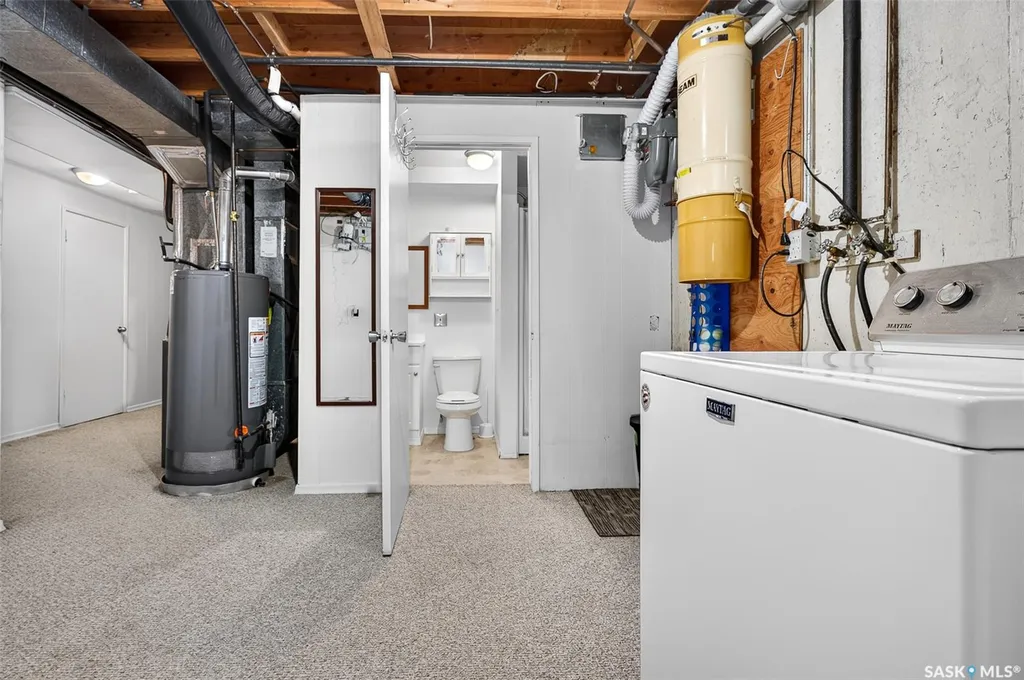 1311 Stadacona Street W Moose Jaw SK S6H 6L4