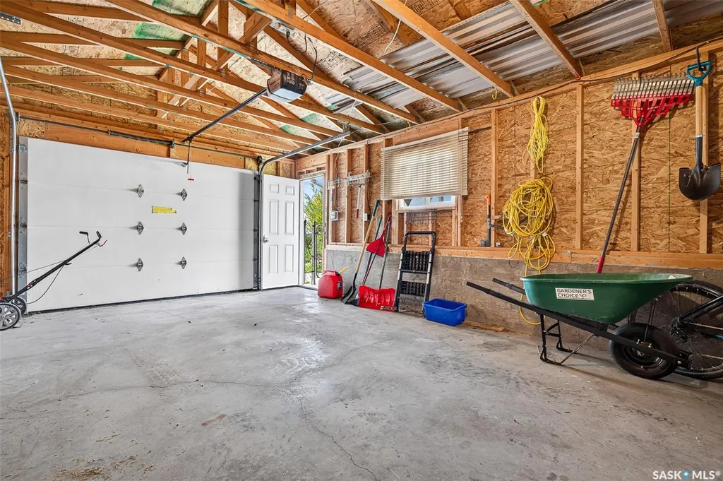 1311 Stadacona Street W Moose Jaw SK S6H 6L4