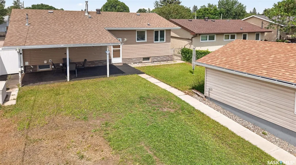 1311 Stadacona Street W Moose Jaw SK S6H 6L4