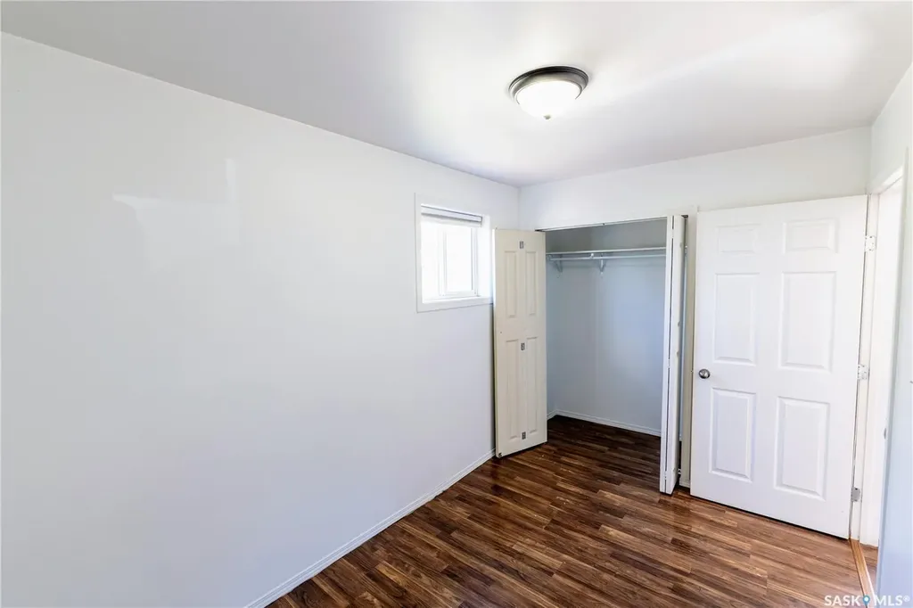 910 Lillooet Street W Moose Jaw SK S6H 4Z8