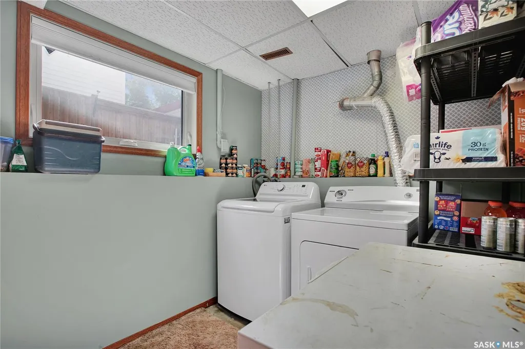 523 Pendygrasse Road Saskatoon SK S7M 5N4