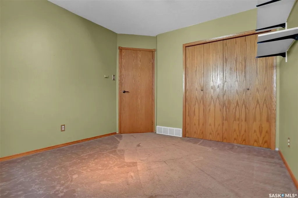 8214 Rankin Drive Regina SK S4Y 1J4