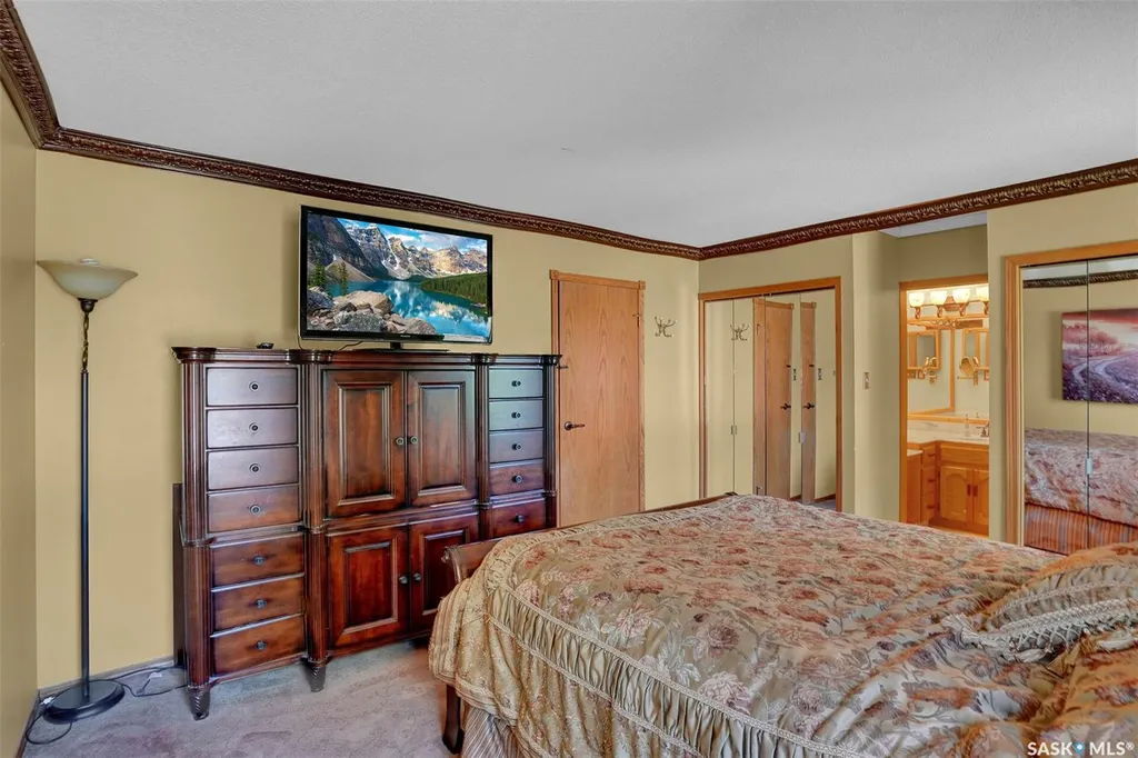 8214 Rankin Drive Regina SK S4Y 1J4