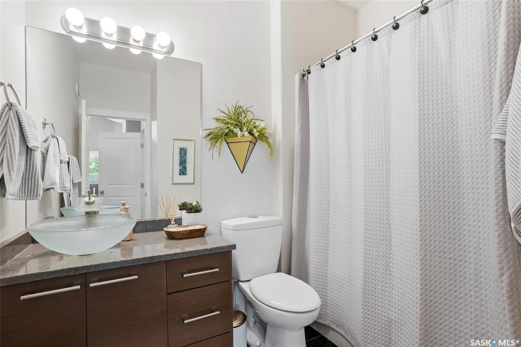 519 Trimble Crescent Saskatoon SK S7W 0E1