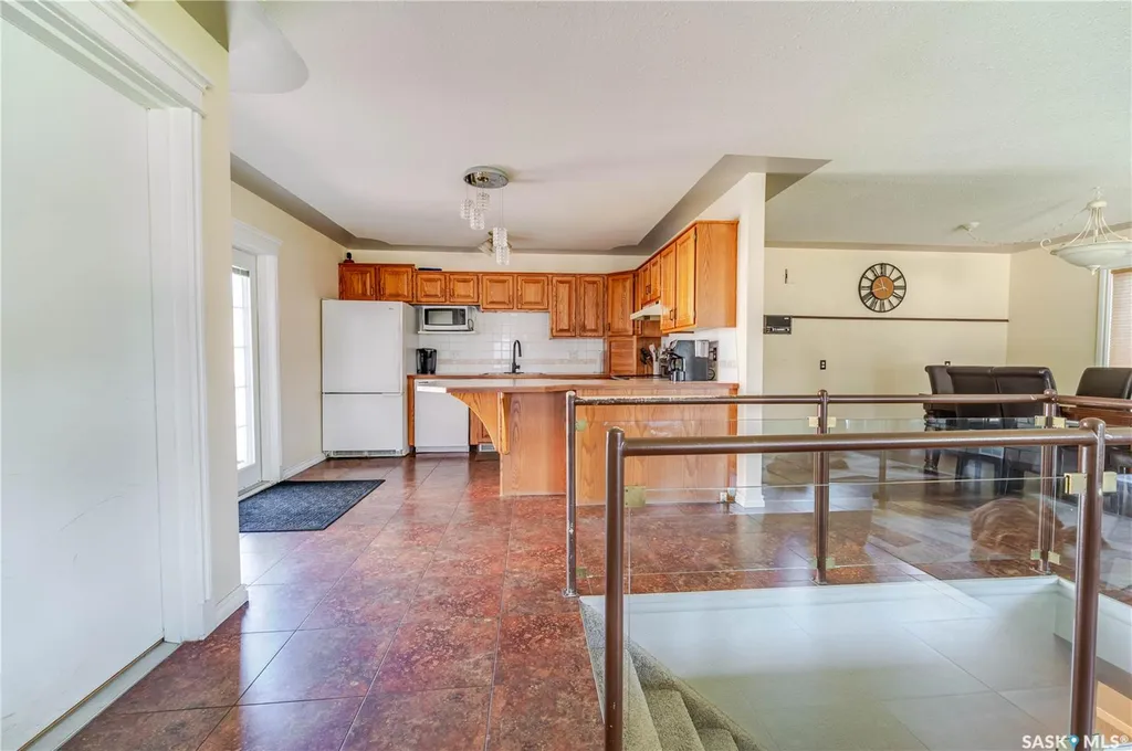 1642 Bingham Road Moose Jaw SK S6H 7R8