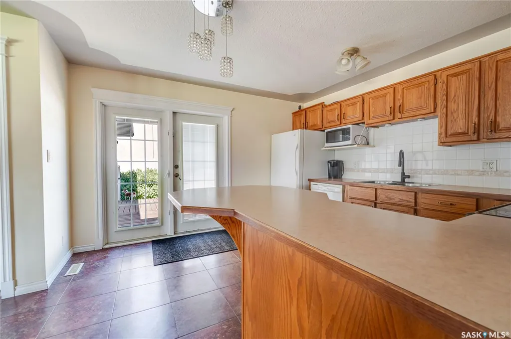 1642 Bingham Road Moose Jaw SK S6H 7R8