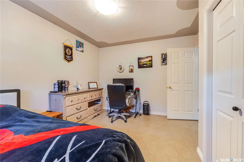 1642 Bingham Road Moose Jaw SK S6H 7R8