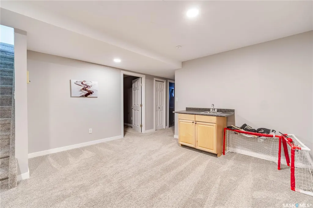 1642 Bingham Road Moose Jaw SK S6H 7R8