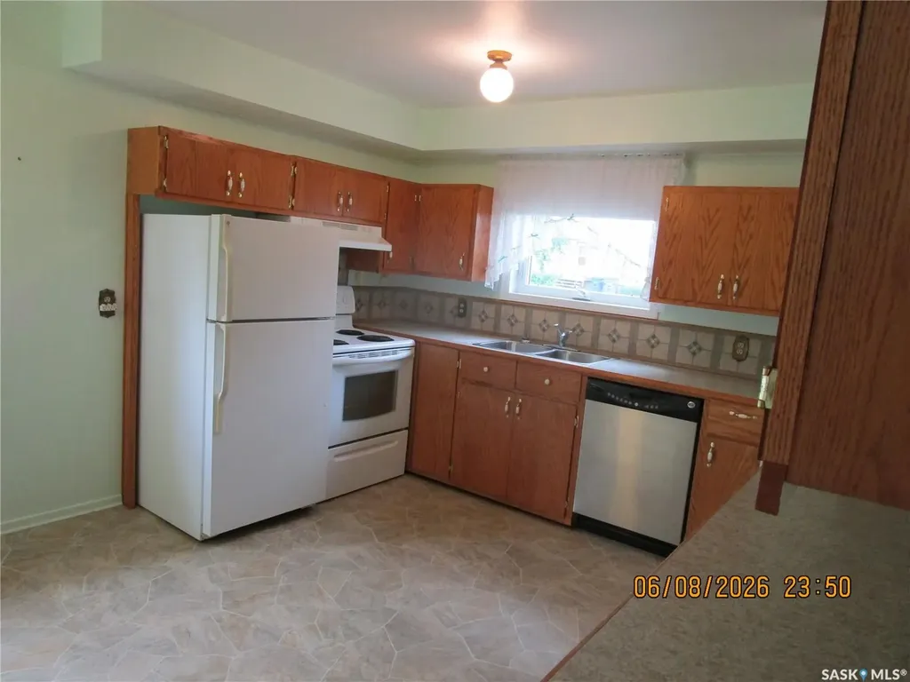 508 6th Avenue W Assiniboia SK S0H 0B0