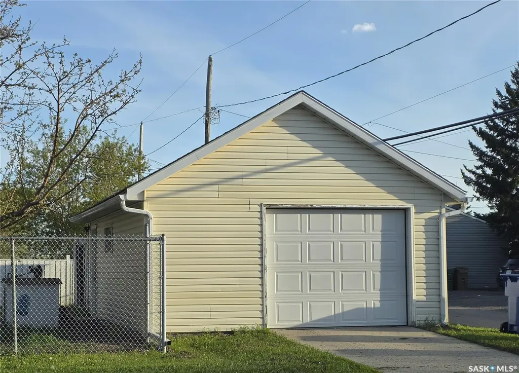 300 Smith Street Regina SK S4R 2K9