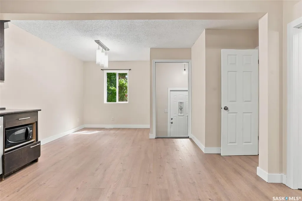 1016 K Avenue N Saskatoon SK S7L 2N6
