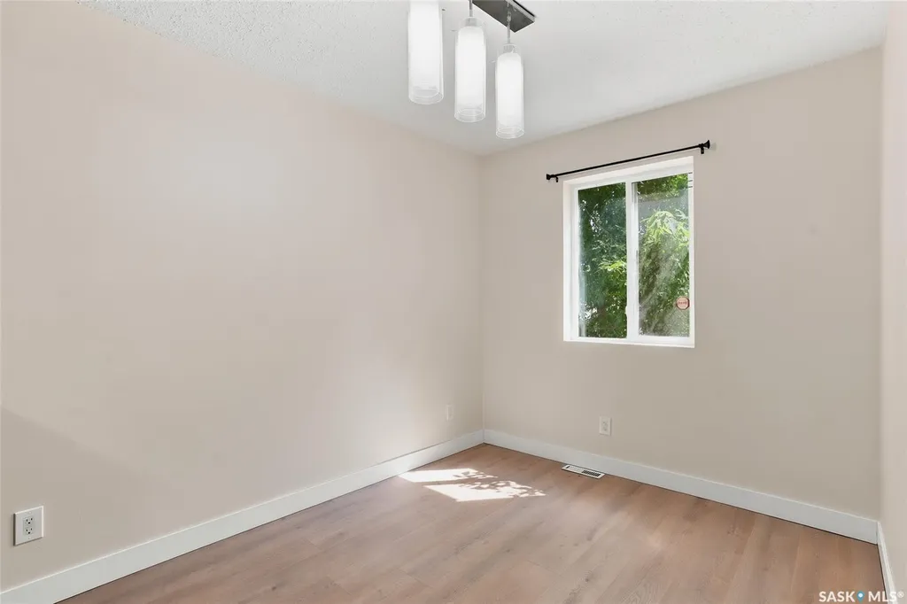 1016 K Avenue N Saskatoon SK S7L 2N6