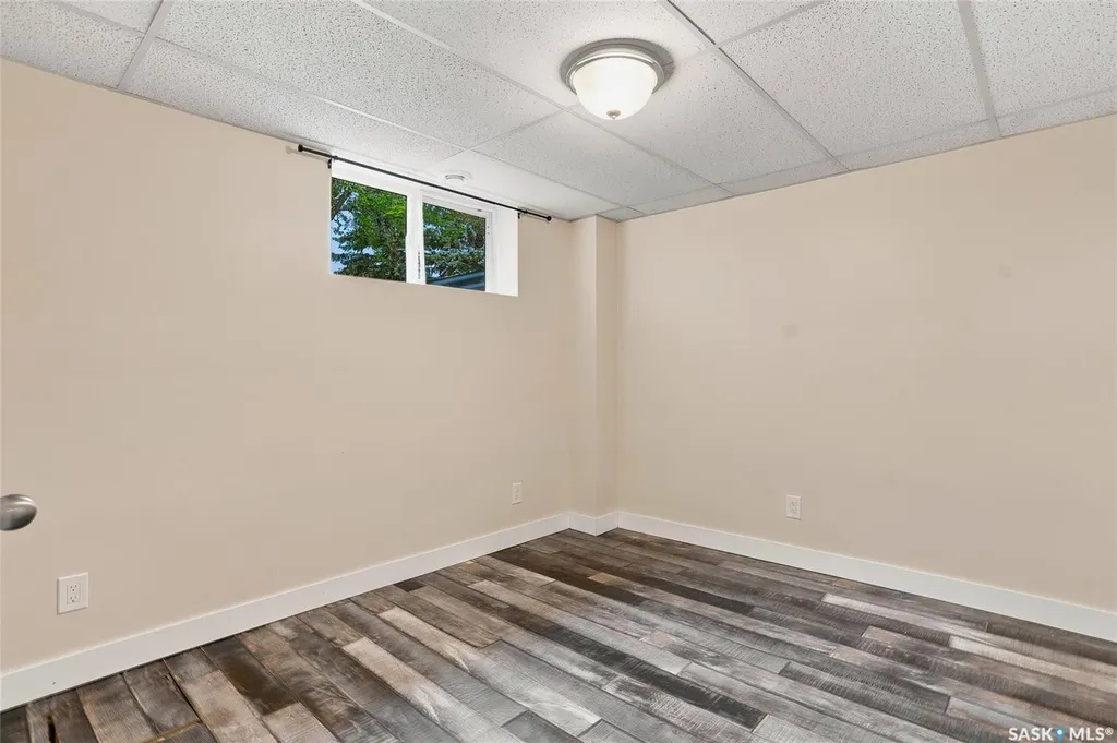 1016 K Avenue N Saskatoon SK S7L 2N6