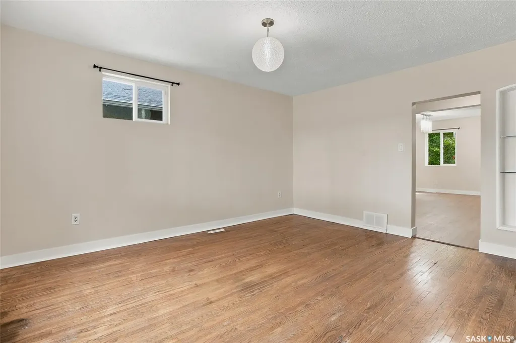 1016 K Avenue N Saskatoon SK S7L 2N6